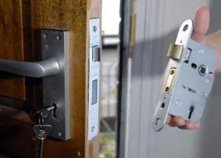 Aqua Locksmith Store Deerfield Beach, FL 954-282-5527 - 6-Locks-Replace